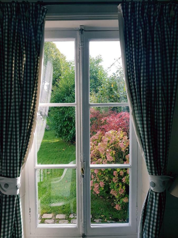 Manoir De L'As De Trefle Panzió Isneauville Kültér fotó